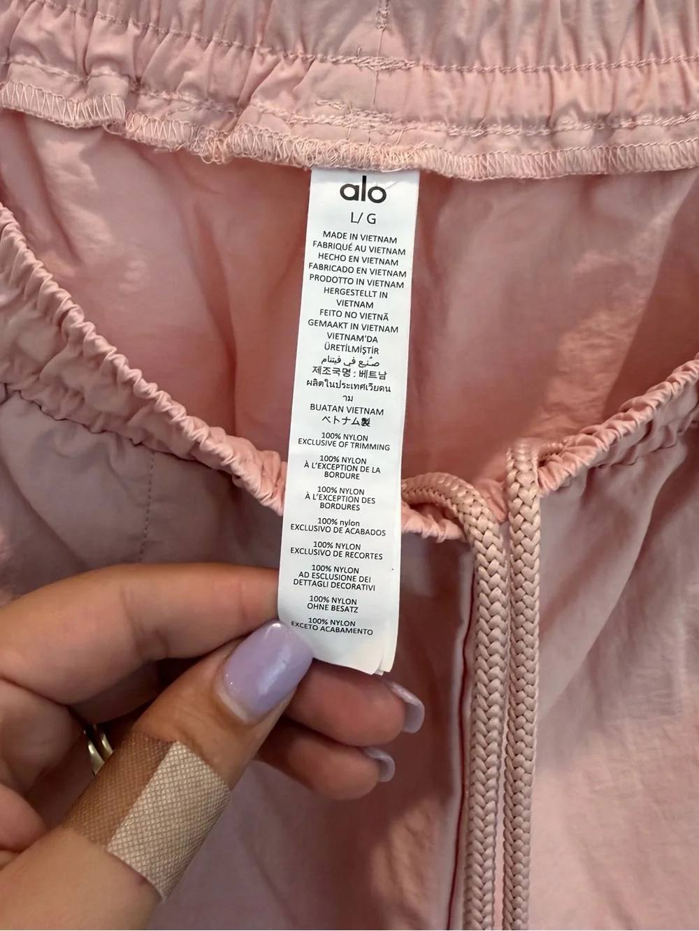 ALO Yoga Blush Pink Drawstring‎ Casual Shorts